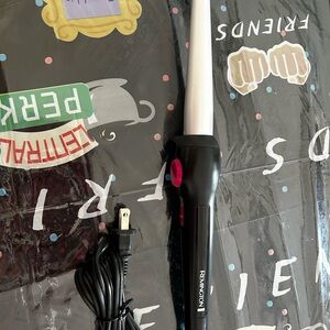 Remington Black and White Hair Styling Tool